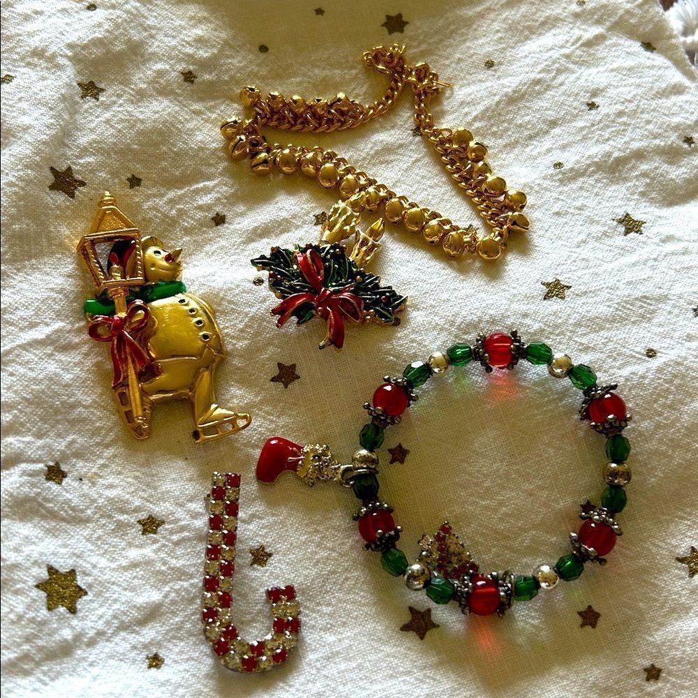 Festive Holiday Brooch and Bracelet Set